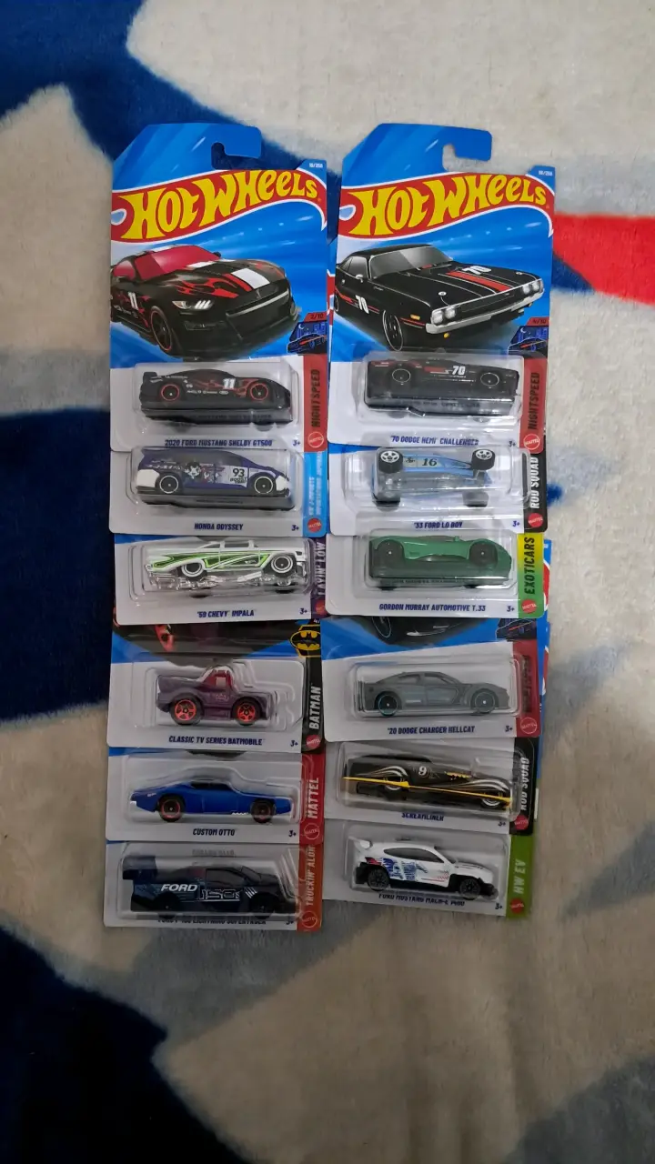 Autos Hot Wheels - 1