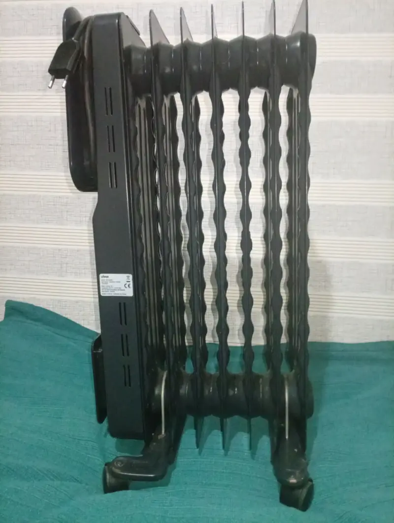Calefactor de aceite negro - 1