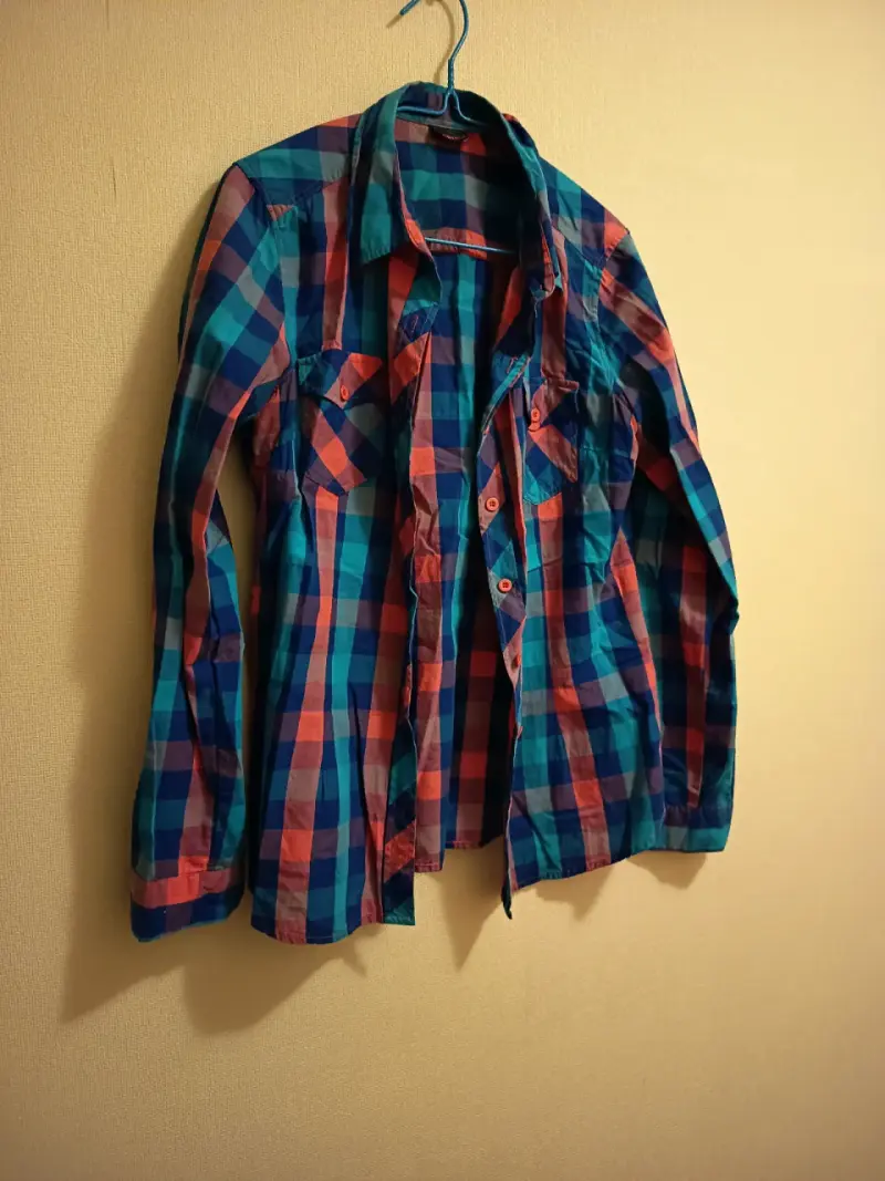 Camisa a cuadros azul y rojo - 5