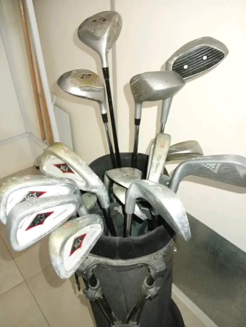 Colección de palos de golf usados - 5