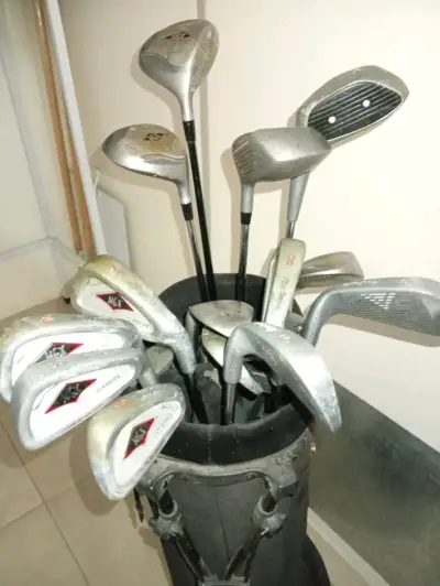 Colección de palos de golf usados - miniatura 5
