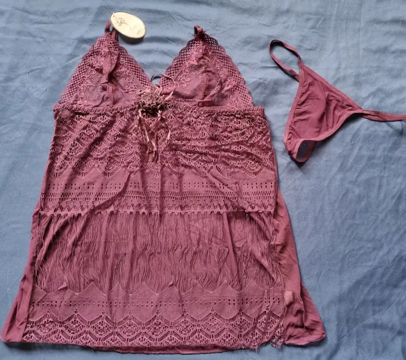 Conjunto lencería morado calado - 1