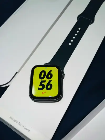 Apple Watch SE GPS 44 mm - miniatura 3