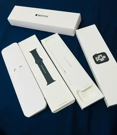 Apple Watch SE GPS 44 mm - miniatura 6