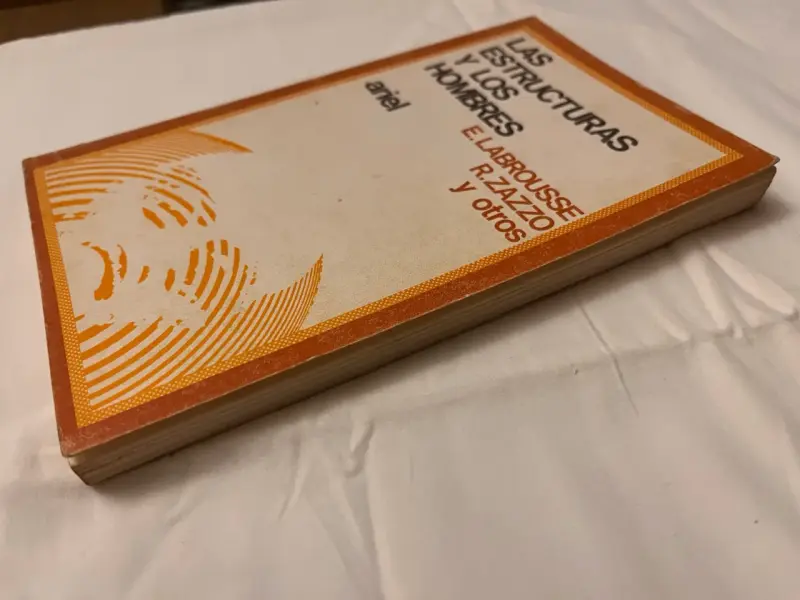 Libro Las Estructuras y los Hombres - 4