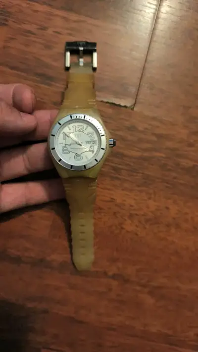 Reloj Technomarine dorado - miniatura 1