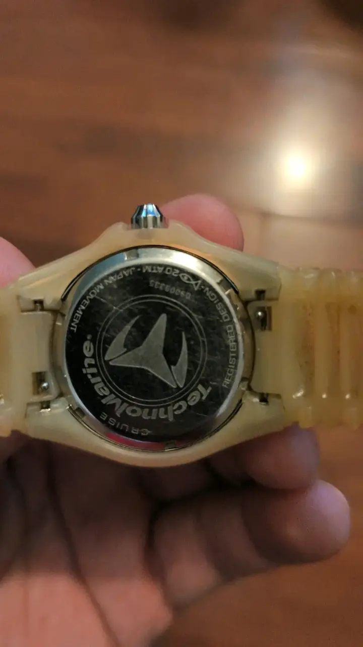 Reloj Technomarine dorado - 4