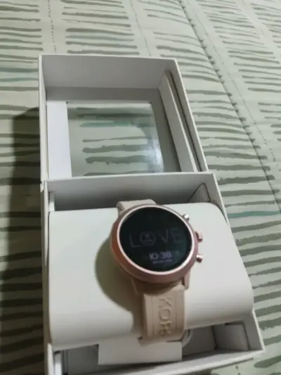 Reloj inteligente Michael Kors - miniatura 4