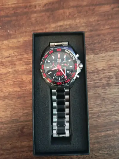 Reloj de pulsera negro y rojo Tauger, versión - miniatura 1