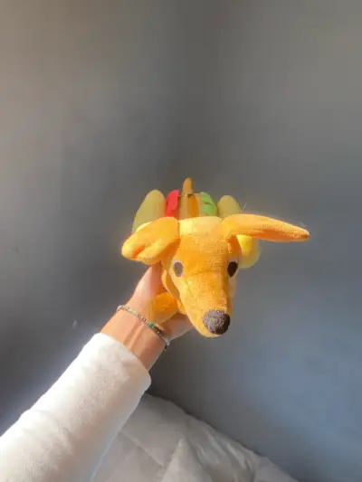 Peluche y estuche perro salchicha - miniatura 1