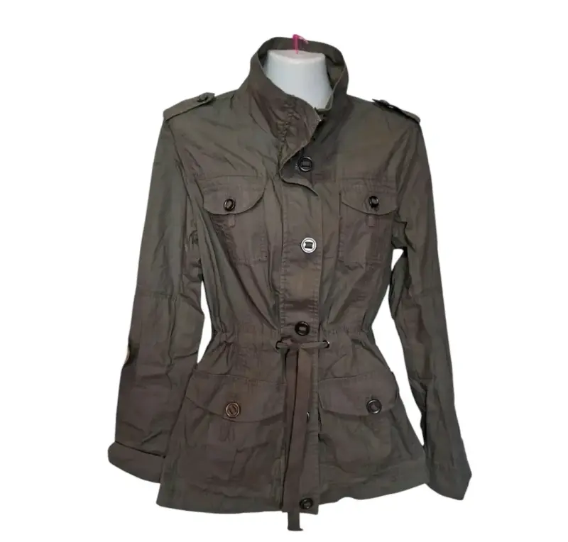 Chaqueta militar verde oliva