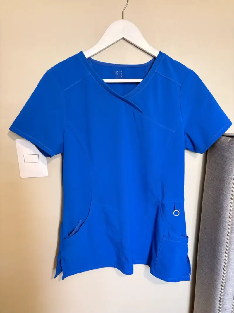 Traje clínico azul rey cherokee - 1