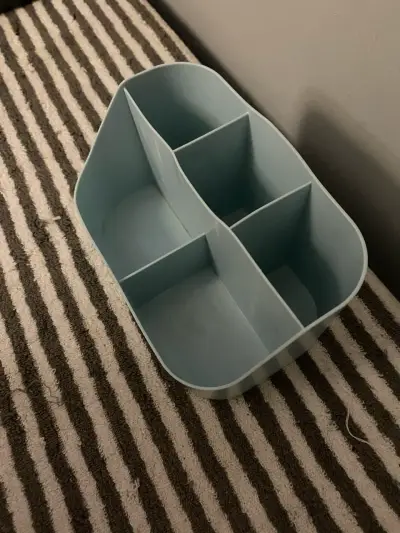 Organizador azul de plástico - miniatura 1