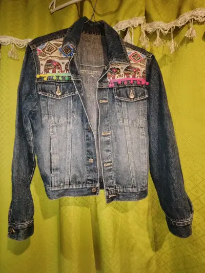 Chaqueta de mezclilla bordada - miniatura 1