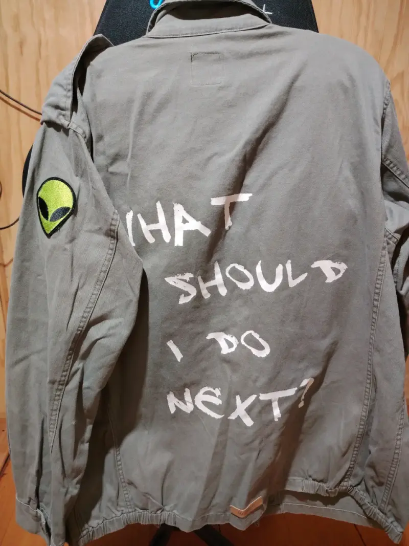 Chaqueta  verde con parches - 2