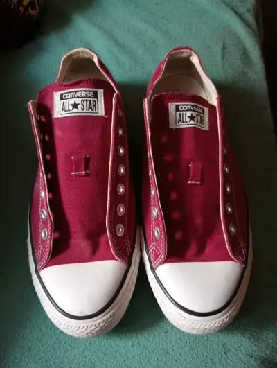 Zapatillas Converse bordó sin cordones - miniatura 2