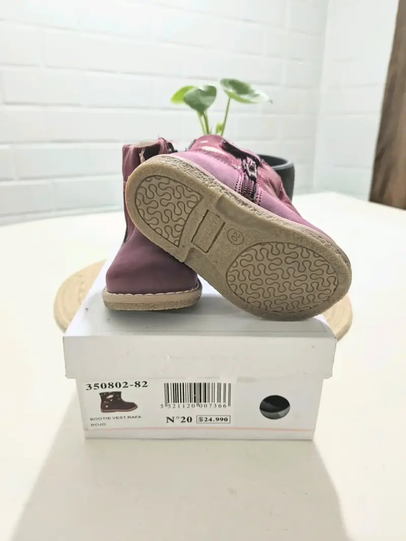 Botines burdeos nuevos talla 20 - 2