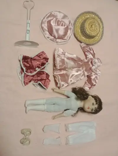 Muñeca de porcelana italiana 1980 - miniatura 1