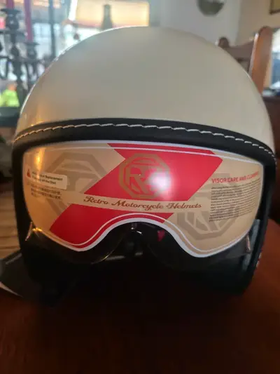 Cassco de moto vintage,nuevo sin uso,blanco - miniatura 3