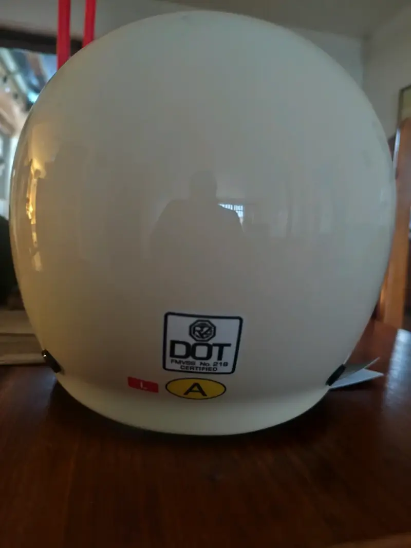 Cassco de moto vintage,nuevo sin uso,blanco - 4