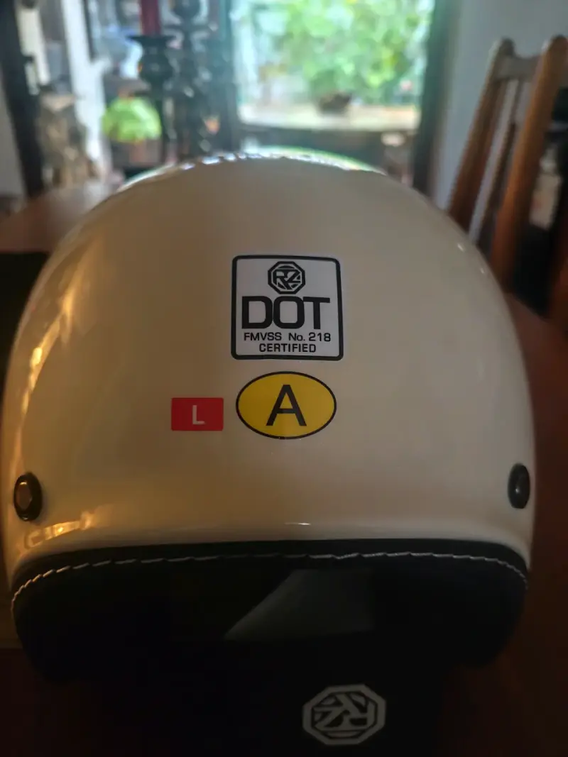 Cassco de moto vintage,nuevo sin uso,blanco - 5