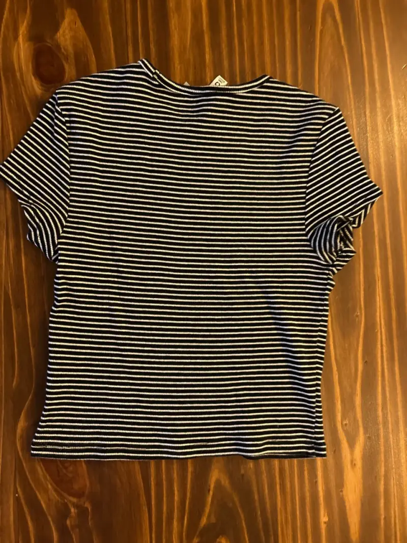 Polera rayada blanco y negro - 3