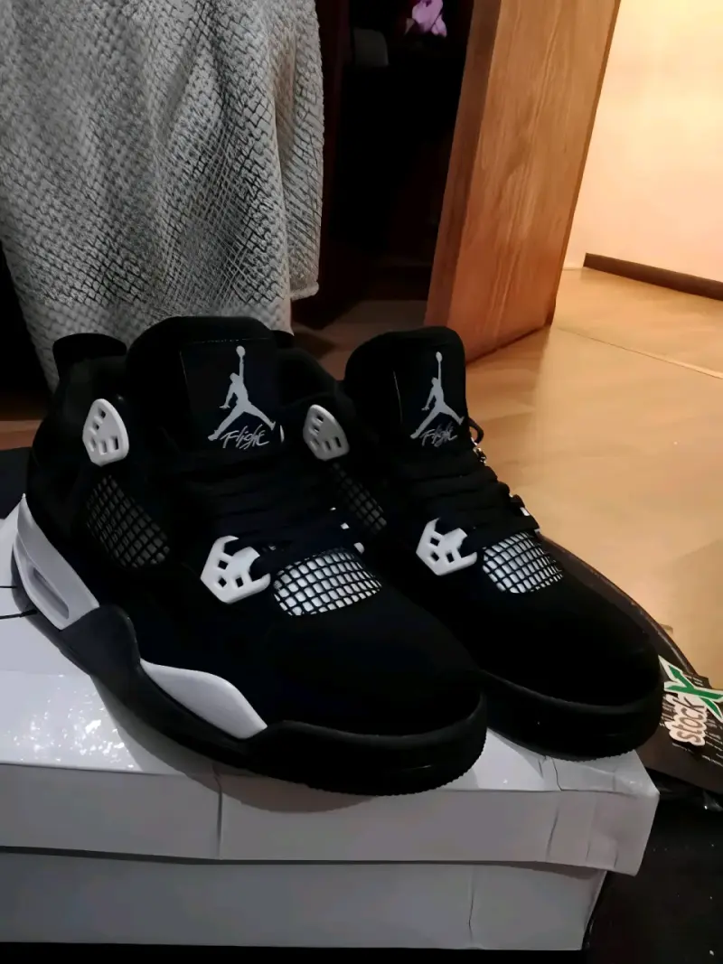 Jordan 4 white thunder - 6