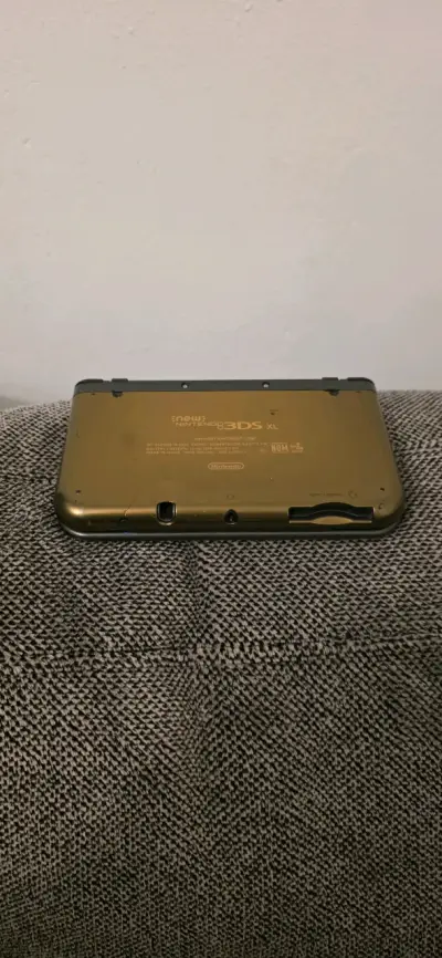 Consola Nintendo New 3DS XL dorada edición Zelda - miniatura 1