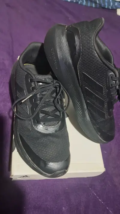 Zapatillas negras adidas - miniatura 1