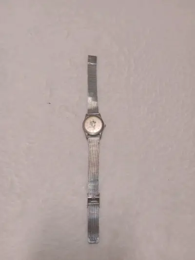 Reloj pulsera Mickey Mouse años 90 - miniatura 2