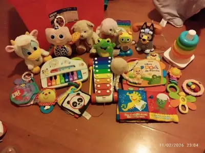 Lote de juguetes para bebés negociable - miniatura 1