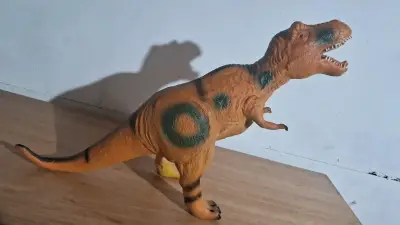 Juguete dinosaurio Brontosaurio - miniatura 3