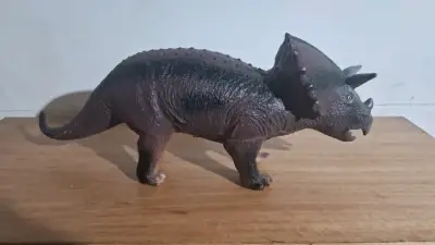 Juguete dinosaurio Brontosaurio - miniatura 4