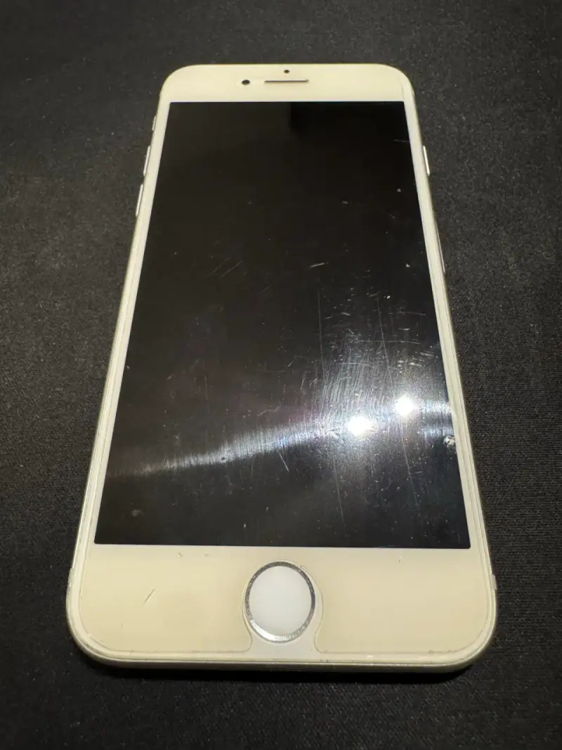 iPhone 8 - 1