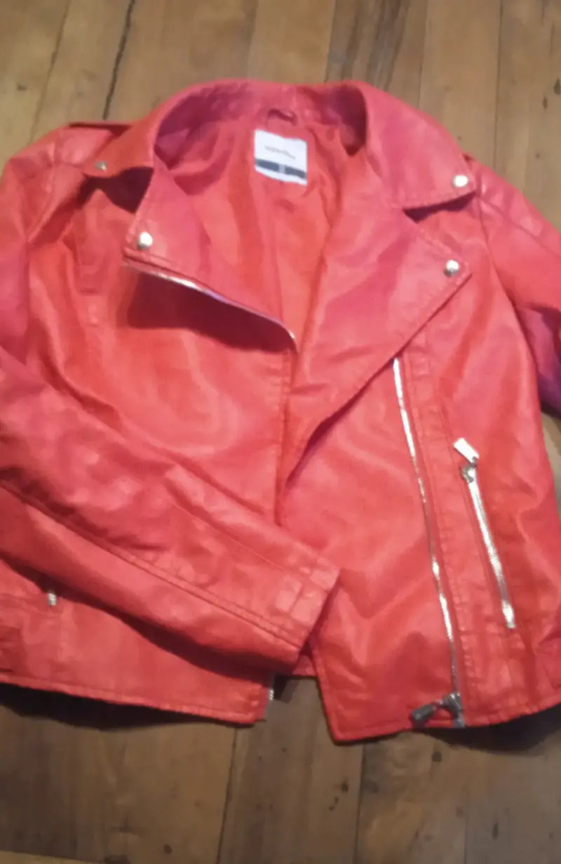 Chaqueta roja estilo biker - 2
