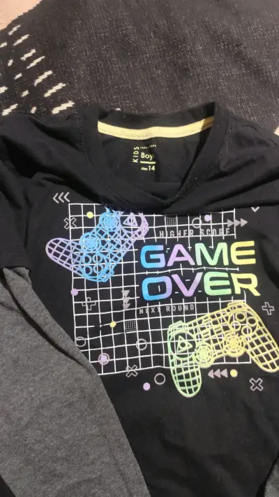 Polera manga larga Game Over - miniatura 2