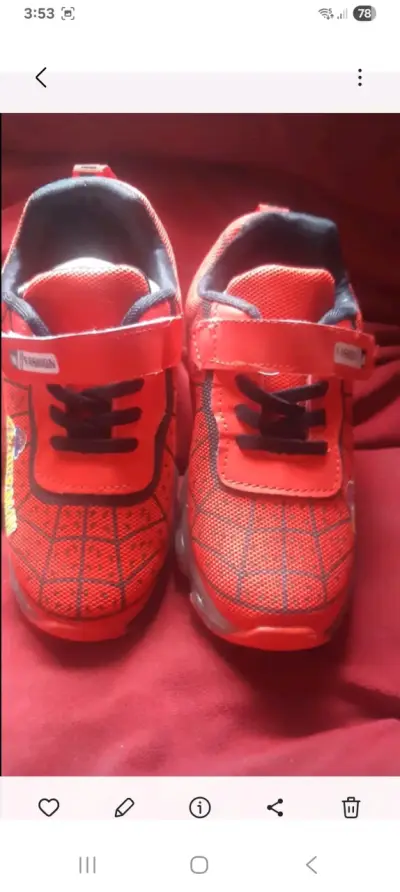 Zapatillas Spiderman con luces - miniatura 3