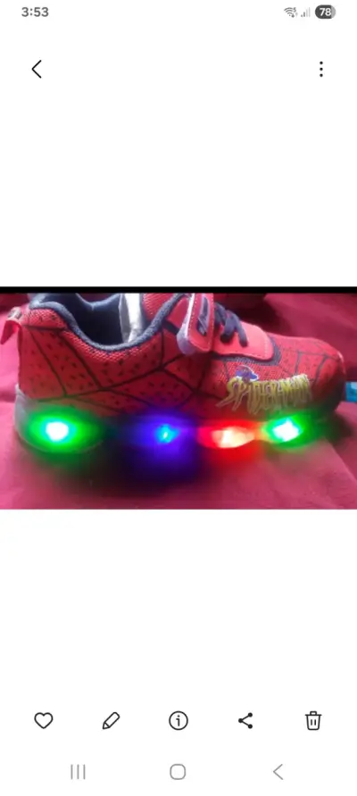 Zapatillas Spiderman con luces - miniatura 5
