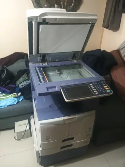 Fotocopiadora Toshiba e-STUDIO - miniatura 6