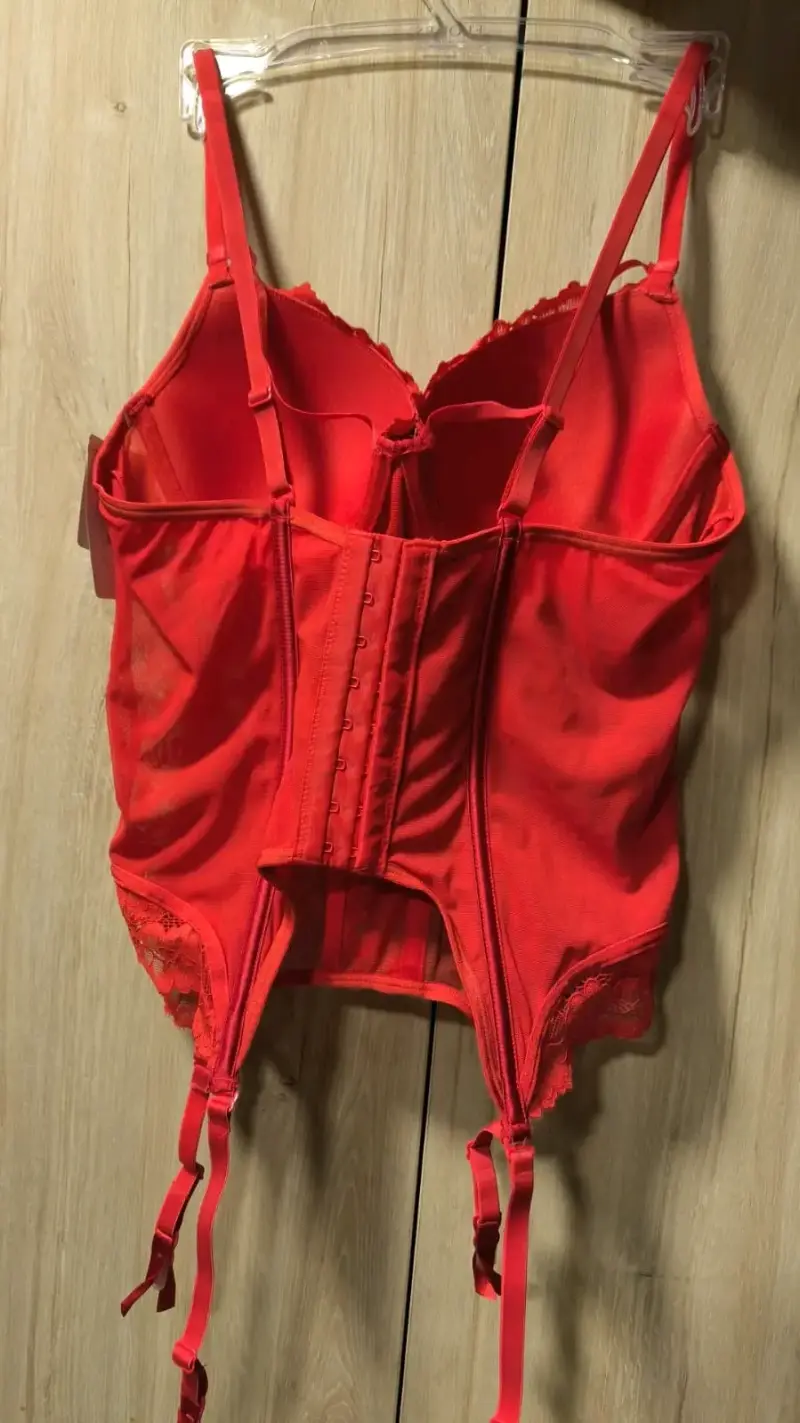 Corset rojo de encaje - 2
