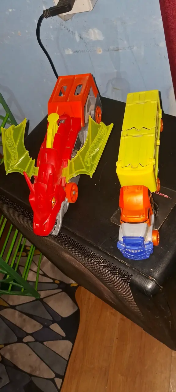 Camión dragón Hot wheels - 1