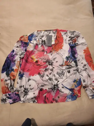 Blusa estampada Wados talla L - miniatura 2