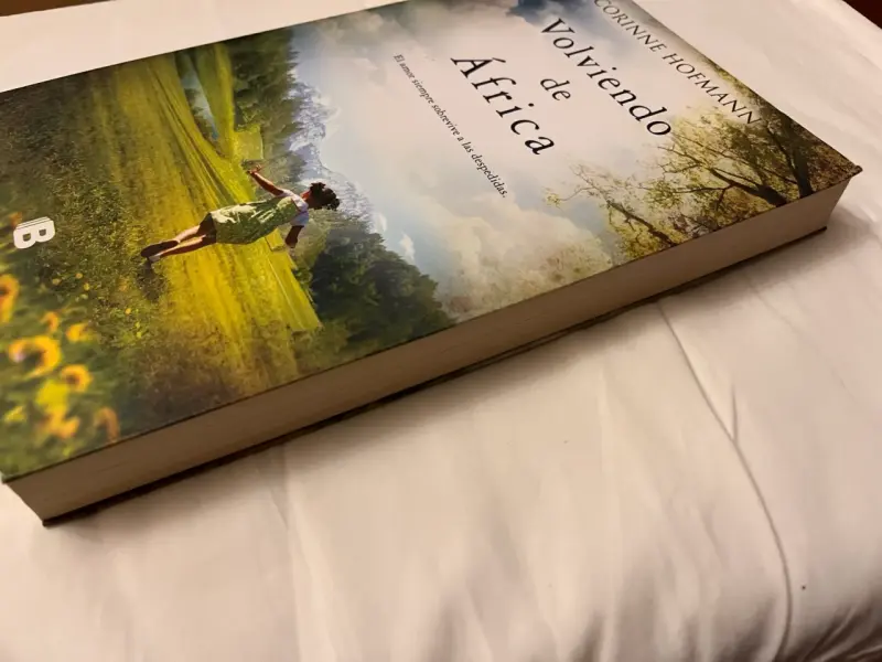 Libro Volviendo de África, Corinne Hofmann - 3