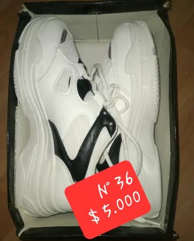Zapatillas blancas n°36 - miniatura 1