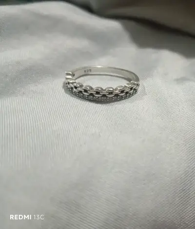 Anillo de plata con diamantes - miniatura 2