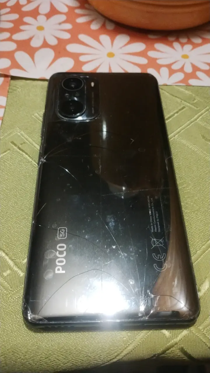 POCO F3 negro - 3