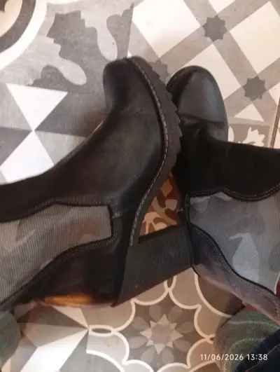 Botines negros de cuero y forrado en cuero - miniatura 2