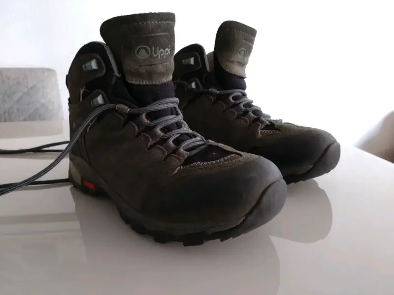 Botas de trekking Lippi niño/a en buen estado - 1