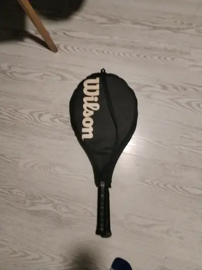 Raqueta de tenis verde y negra - miniatura 2
