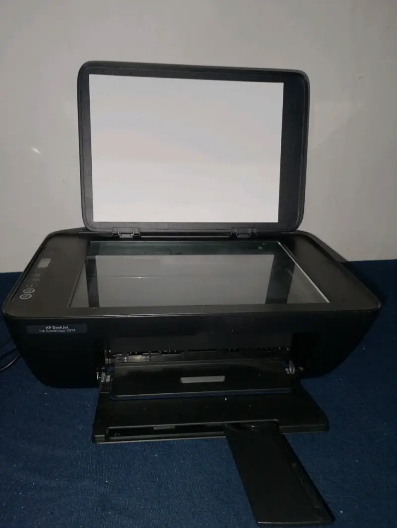 Impresora multifuncional HP negra - 2